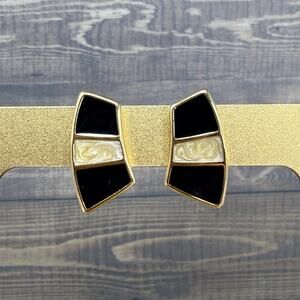 Vintage Monet Black Pearlized Gold Tone Enamel Pierced Earrings